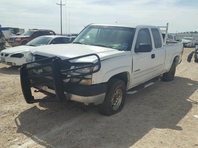 1GCHK29U23E368234 - 2003 CHEVROLET SILVERADO WHITE photo 2