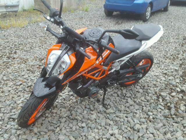 MD2JPJ403JC256336 - 2018 KTM 390 DUKE ORANGE photo 2