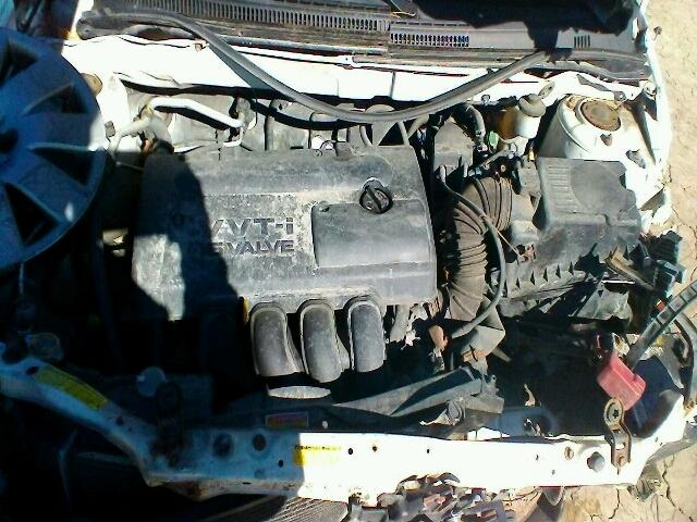 2T1BR32E74C254728 - 2004 TOYOTA COROLLA WHITE photo 7