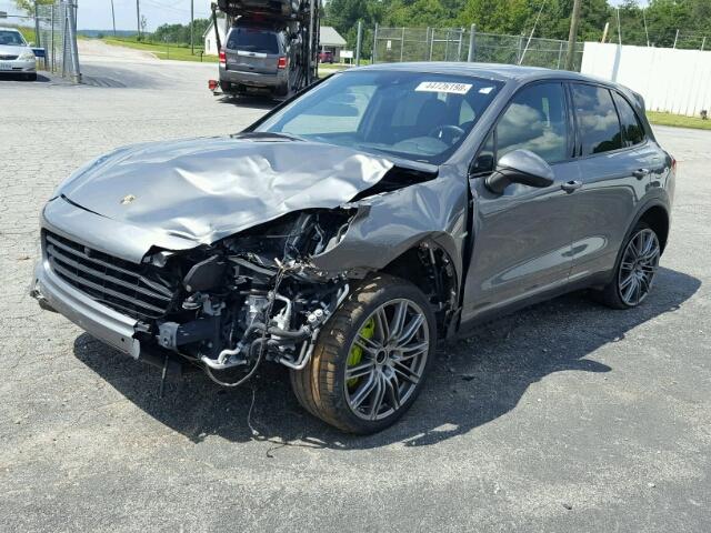 WP1AE2A20FLA53496 - 2015 PORSCHE CAYENNE SE GRAY photo 2