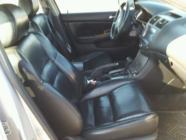 1HGCM56754A116444 - 2004 HONDA ACCORD EX SILVER photo 5