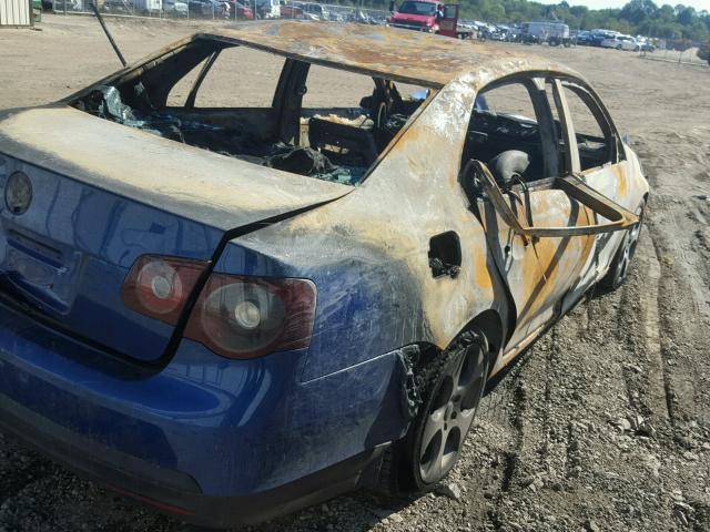 3VWDJ71K38M003746 - 2008 VOLKSWAGEN GLI BLUE photo 4