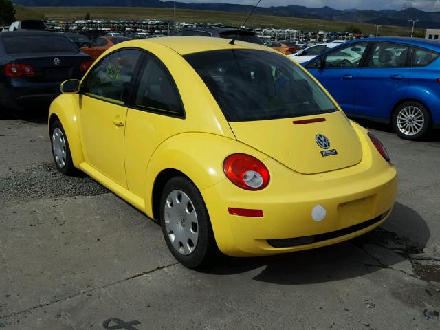 3VWPG3AGXAM011929 - 2010 VOLKSWAGEN NEW BEETLE 黄色 照片 3