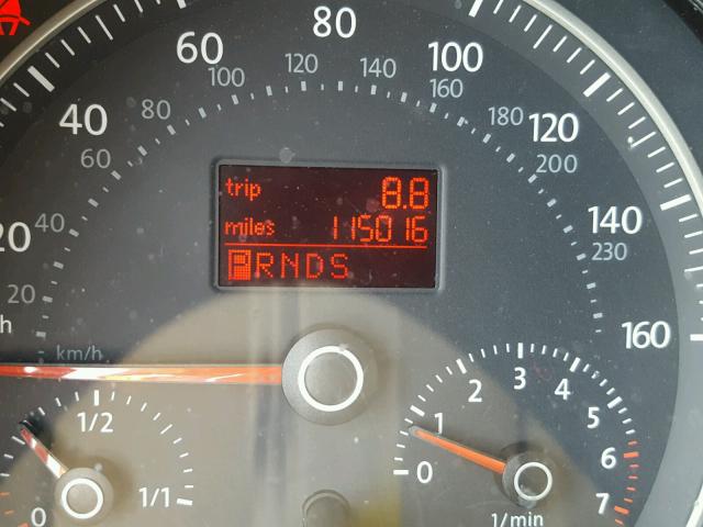 3VWPG3AGXAM011929 - 2010 VOLKSWAGEN NEW BEETLE 黄色 照片 8