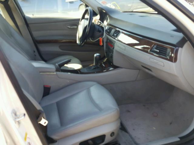 WBAVB13576KX45965 - 2006 BMW 325 I WHITE photo 5