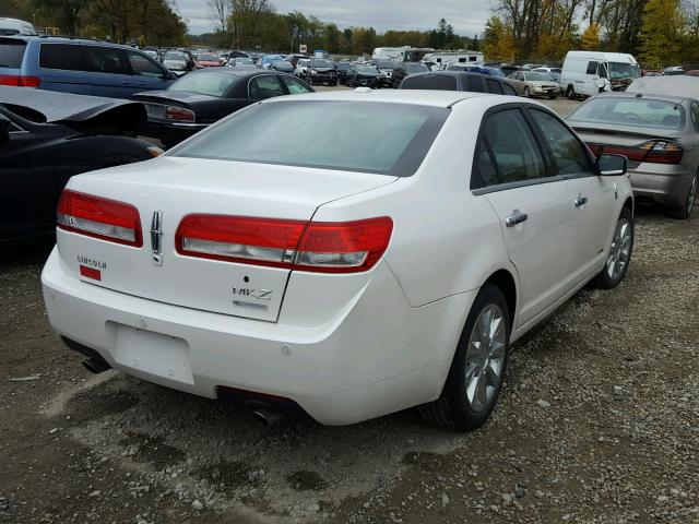 3LNDL2L3XBR750739 - 2011 LINCOLN MKZ WHITE photo 4