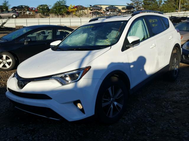 2T3RFREV7HW567344 - 2017 TOYOTA RAV4 XLE WHITE photo 2