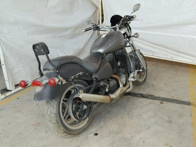 5VPCS15D5Y3003349 - 2000 VICTORY MOTORCYCLES V92 SC GRAY photo 4