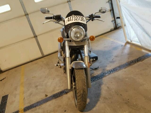 5VPCS15D5Y3003349 - 2000 VICTORY MOTORCYCLES V92 SC GRAY photo 9