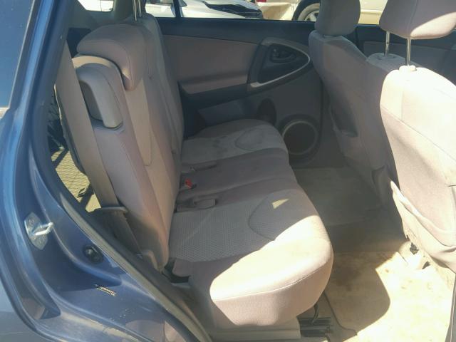 JTMZD33VX65029912 - 2006 TOYOTA RAV4 蓝色 照片 6