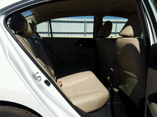 1HGCR2F33HA060085 - 2017 HONDA ACCORD LX WHITE photo 6