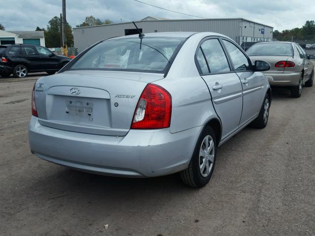 KMHCN46C57U153091 - 2007 HYUNDAI ACCENT SILVER photo 4