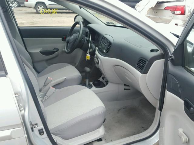 KMHCN46C57U153091 - 2007 HYUNDAI ACCENT SILVER photo 5