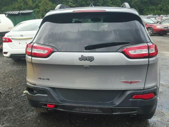 1C4PJMBS7GW332686 - 2016 JEEP CHEROKEE T SILVER photo 9