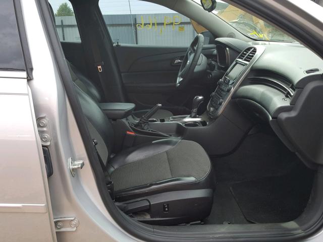 1G11C5SL5EF187832 - 2014 CHEVROLET MALIBU 1LT ნაცრისფერი ფოტო 5