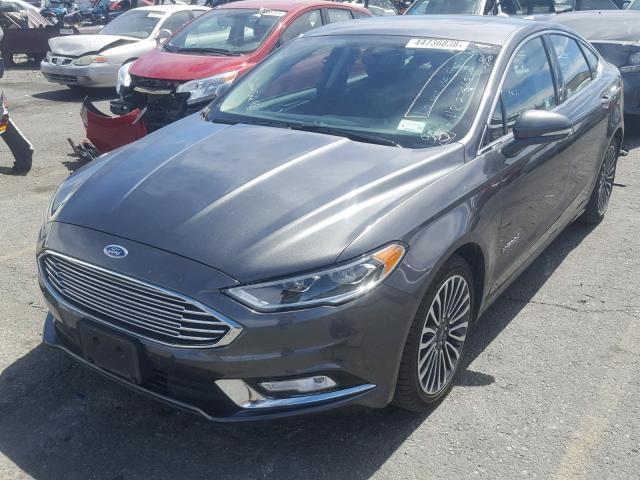 3FA6P0RU8HR278657 - 2017 FORD FUSION TIT GRAY photo 2