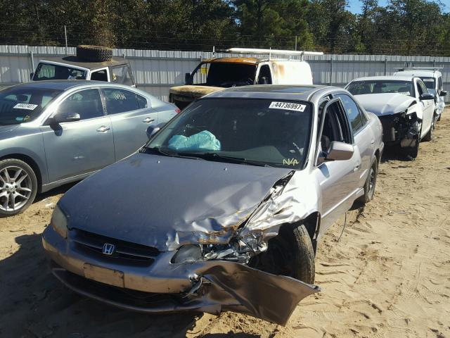 1HGCG5664YA005713 - 2000 HONDA ACCORD GRAY photo 2