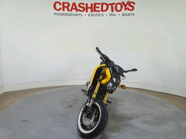 MLHJC6118F5104802 - 2015 HONDA GROM 125 YELLOW photo 3