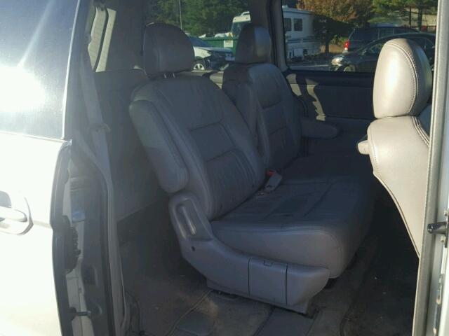 5FNRL18744B097913 - 2004 HONDA ODYSSEY EX SILVER photo 6