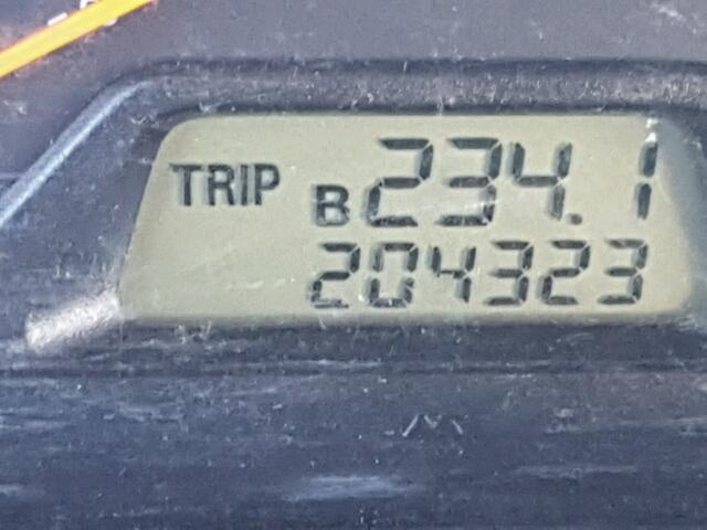 5FNRL18744B097913 - 2004 HONDA ODYSSEY EX SILVER photo 8