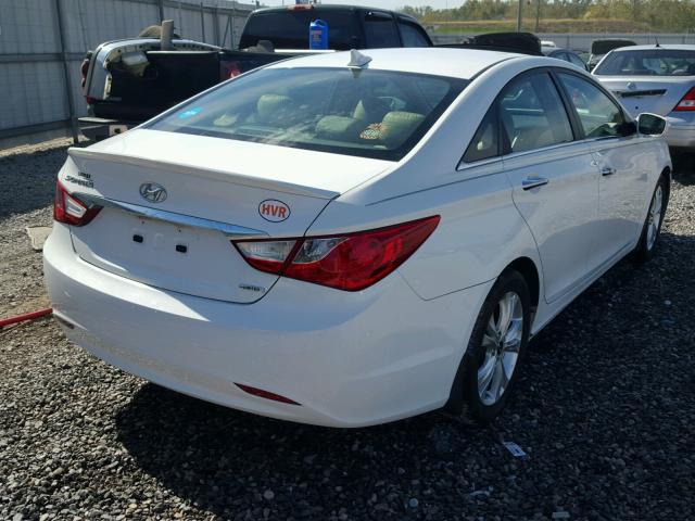 5NPEC4AC2BH041216 - 2011 HYUNDAI SONATA WHITE photo 4