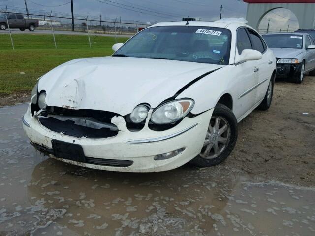 2G4WD532451223416 - 2005 BUICK LACROSSE WHITE photo 2