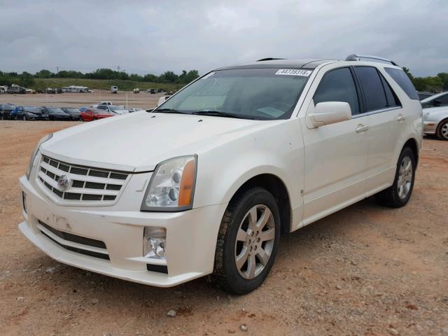 1GYEE637680192601 - 2008 CADILLAC SRX WHITE photo 2