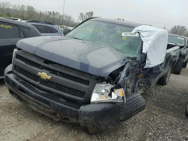 1GCSKPE05AZ245491 - 2010 CHEVROLET SILVERADO BLUE photo 2