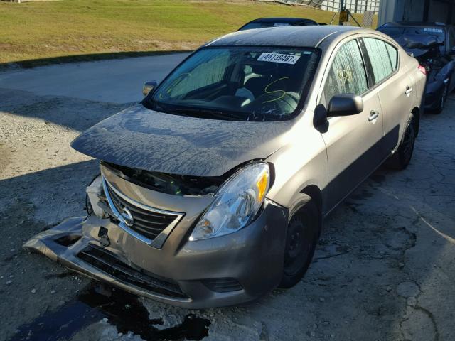 3N1CN7AP9EK462319 - 2014 NISSAN VERSA S GRAY photo 2