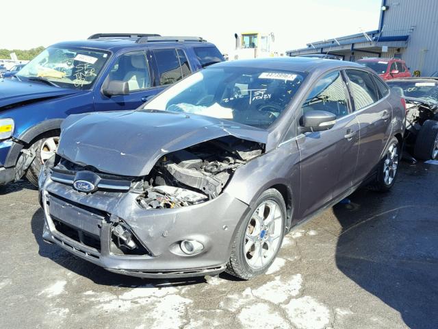 1FAHP3H23CL286909 - 2012 FORD FOCUS GRAY photo 2