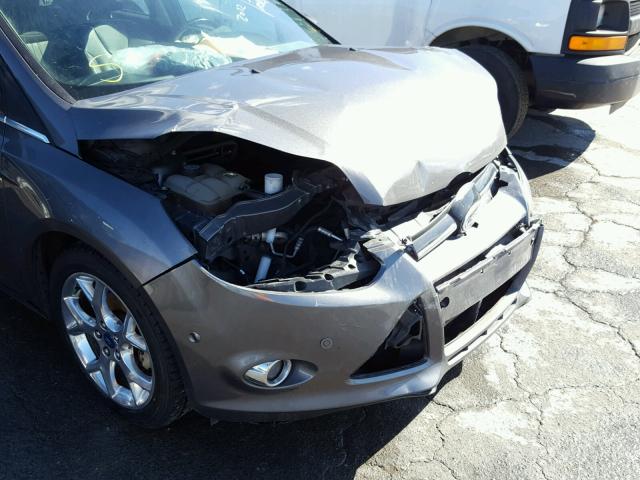 1FAHP3H23CL286909 - 2012 FORD FOCUS GRAY photo 9