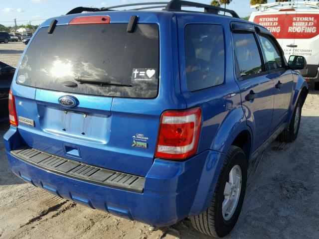 1FMCU0DG7BKC40190 - 2011 FORD ESCAPE XLT BLUE photo 4