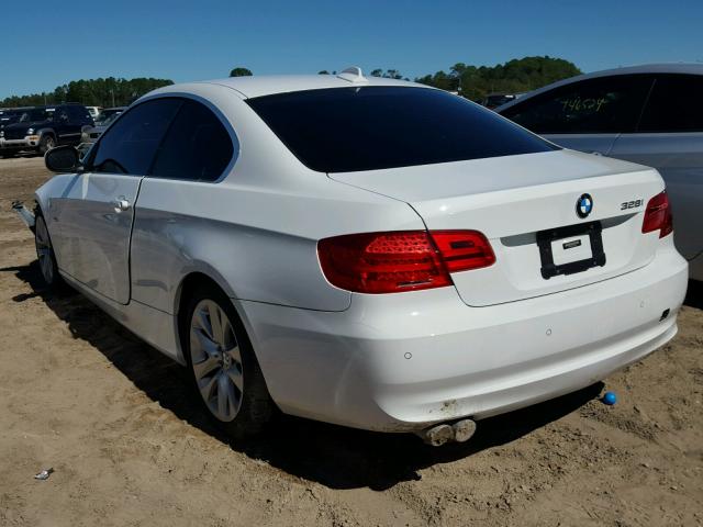 WBAKE5C51DJ107733 - 2013 BMW 328 WHITE photo 3