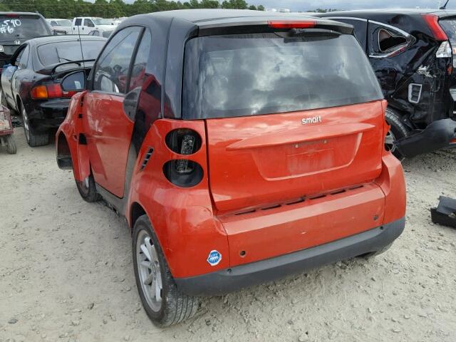 WMEEJ31X58K118014 - 2008 SMART FORTWO RED photo 3