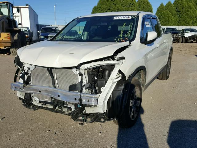 5FPYK3F52JB014087 - 2018 HONDA RIDGELINE WHITE photo 2