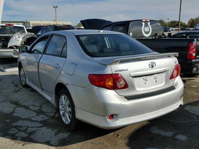 1NXBU40E39Z008031 - 2009 TOYOTA COROLLA BA SILVER photo 3