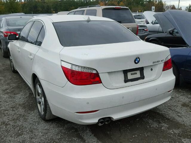 WBANV93578CW56013 - 2008 BMW 535 XI WHITE photo 3