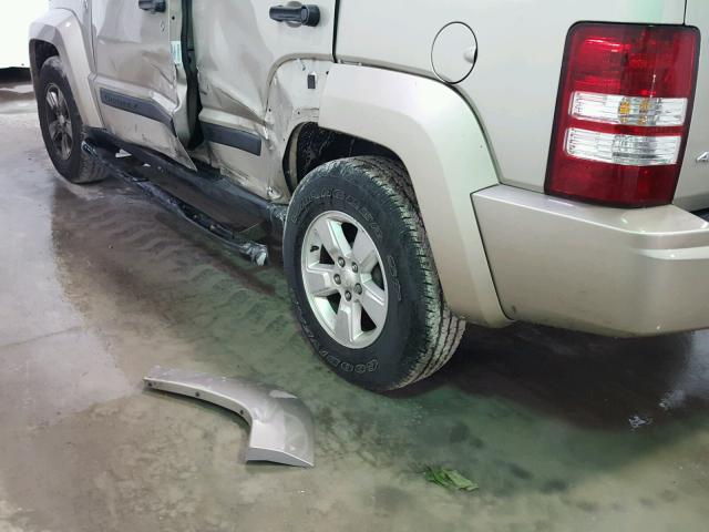 1J4PN2GK5BW588135 - 2011 JEEP LIBERTY SP TAN photo 9