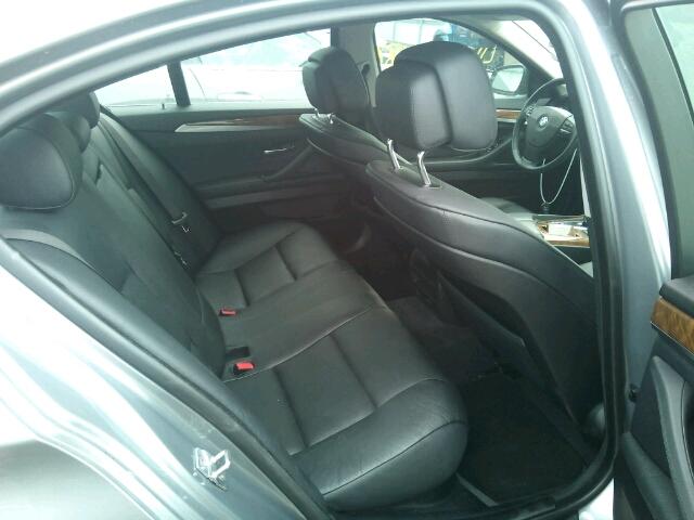 WBAFU9C56BC784161 - 2011 BMW 550 XI GRAY photo 6
