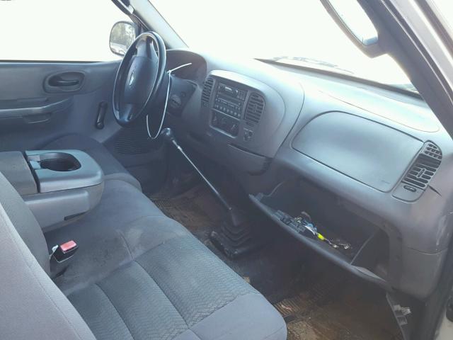 1FTRF17283NB71637 - 2003 FORD F150 SILVER photo 5