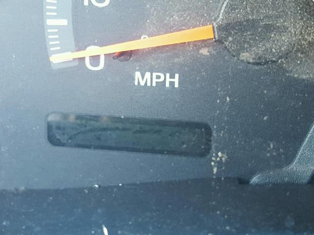 1FTRF17283NB71637 - 2003 FORD F150 SILVER photo 8