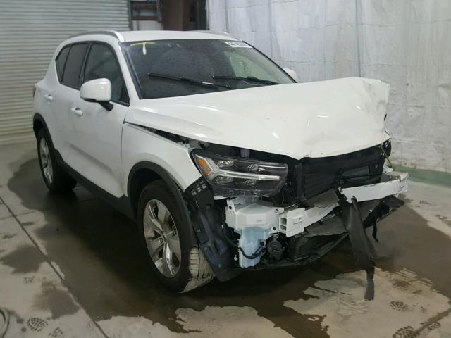 YV4AC2HK0K2054416 - 2019 VOLVO XC40 T4 WHITE photo 1