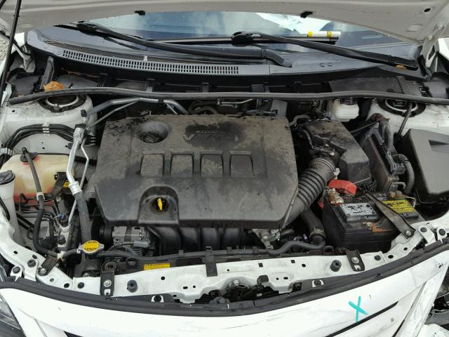 5YFBU4EE4DP112966 - 2013 TOYOTA COROLLA BA WHITE photo 7