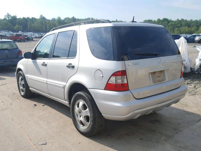 4JGAB57E43A413966 - 2003 MERCEDES-BENZ ML 350 SILVER photo 3