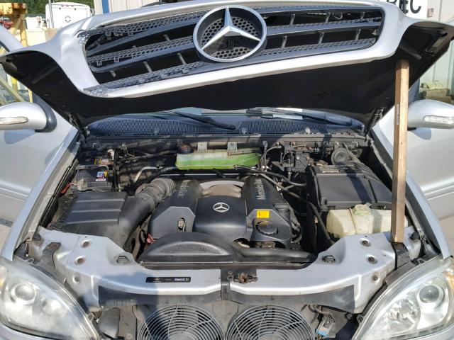 4JGAB57E43A413966 - 2003 MERCEDES-BENZ ML 350 SILVER photo 7