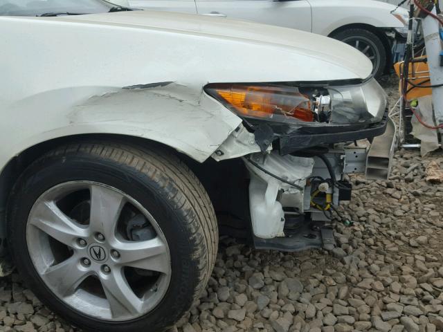 JH4CU26689C015820 - 2009 ACURA TSX WHITE photo 9