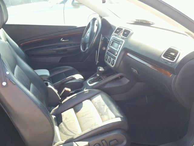 WVWFA71F28V015536 - 2008 VOLKSWAGEN EOS LUX 白色 照片 5
