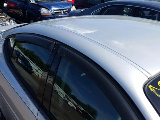 2G2WP522851344290 - 2005 PONTIAC GRAND PRIX SILVER photo 10
