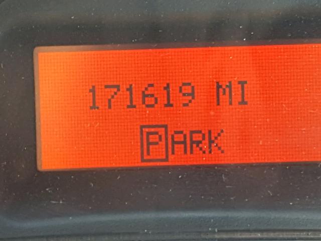 2G2WP522851344290 - 2005 PONTIAC GRAND PRIX SILVER photo 8