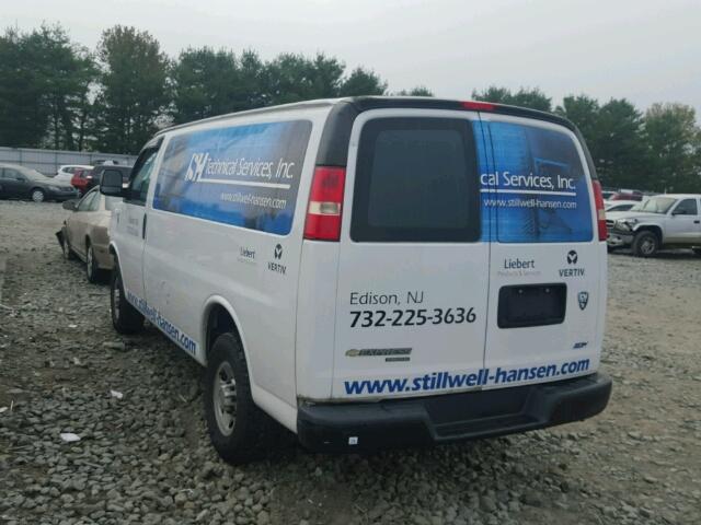 1GCWGFCA6E1149477 - 2014 CHEVROLET EXPRESS G2 WHITE photo 3